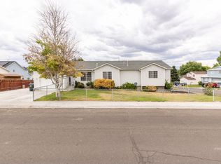 2105 Liberty Dr, Elko, NV 89801