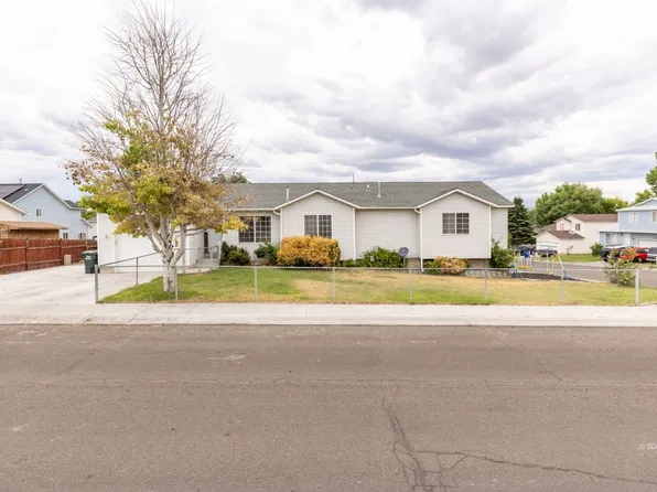 2105 Liberty Dr, Elko, NV 89801