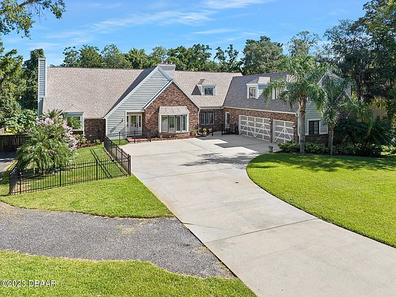 3rd image of 3 Circle Oaks Trl