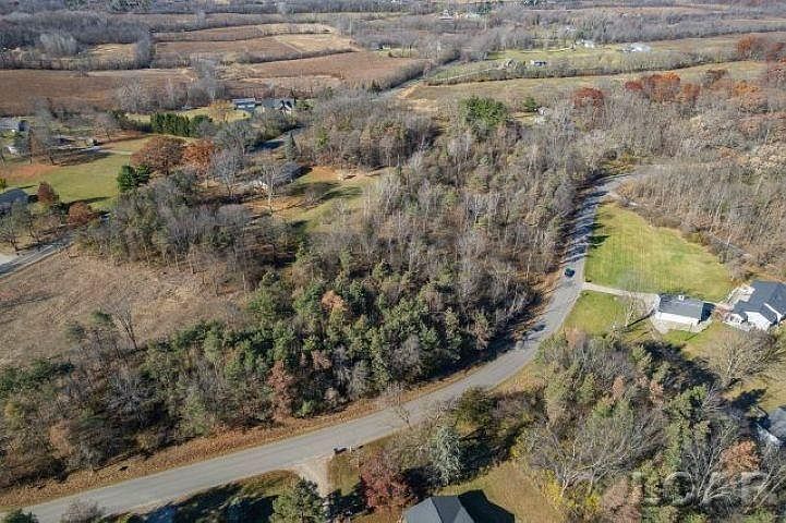 2nd image of 2000 E Munger Rd