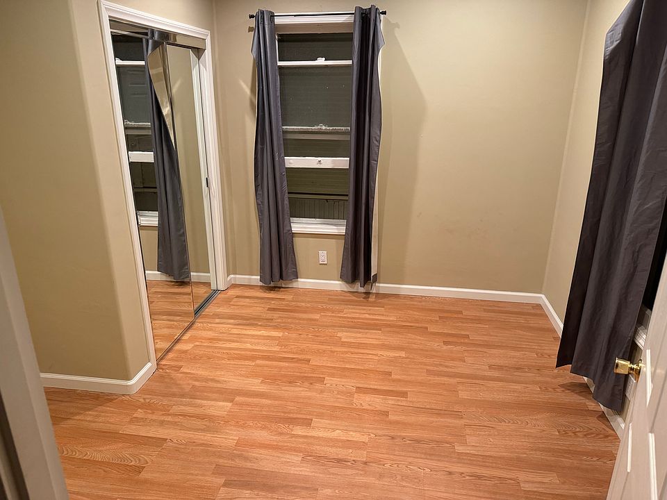 2nd image of 230 E Anapamu St #3-4