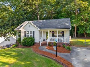 2258 Regency Dr, Randleman, NC 27317