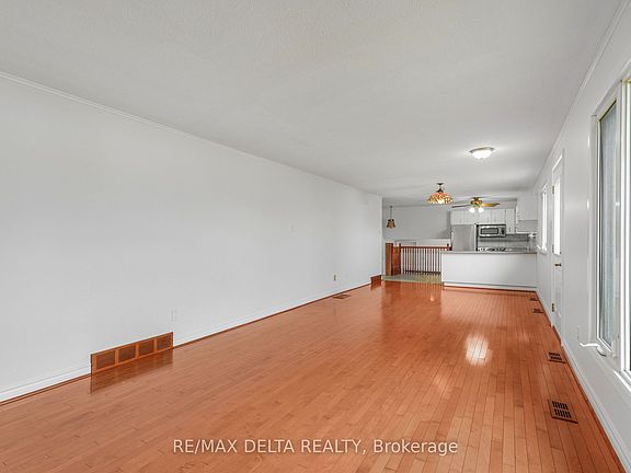 5th image of 2022 Patricia St