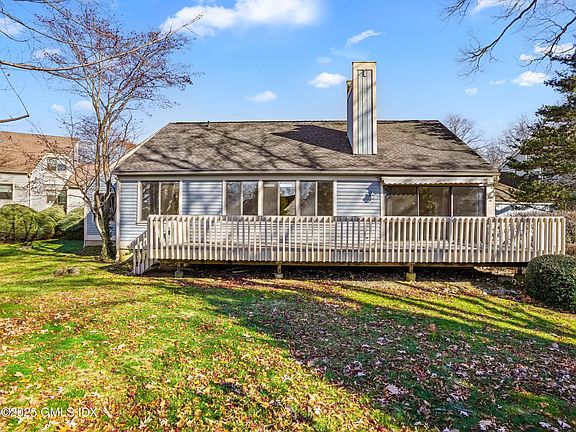 5th image of 505 W Lyon Farm Dr Unit 505