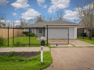 5911 Foster St, Houston, TX 77021