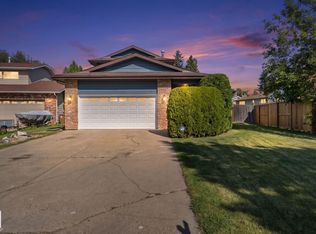 2 Lauriston Pl, Saint Albert, AB T8N 3M8