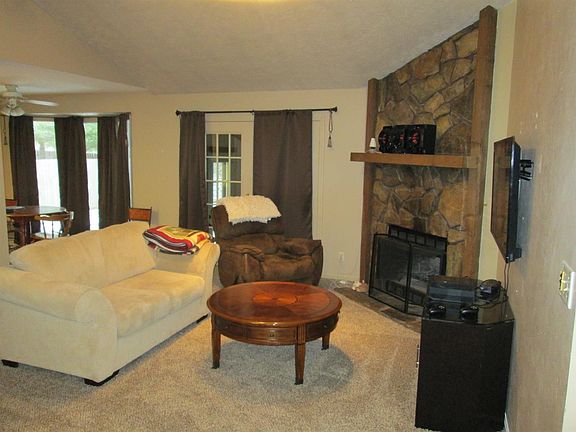 3rd image of 2233 NW 52nd St