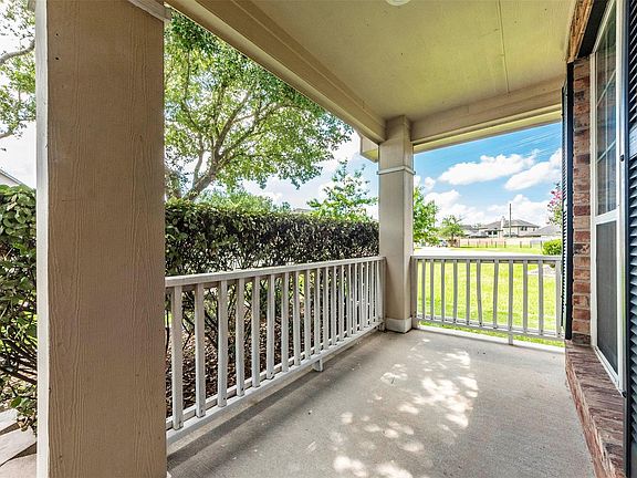5th image of 2412 Canyon Springs Dr