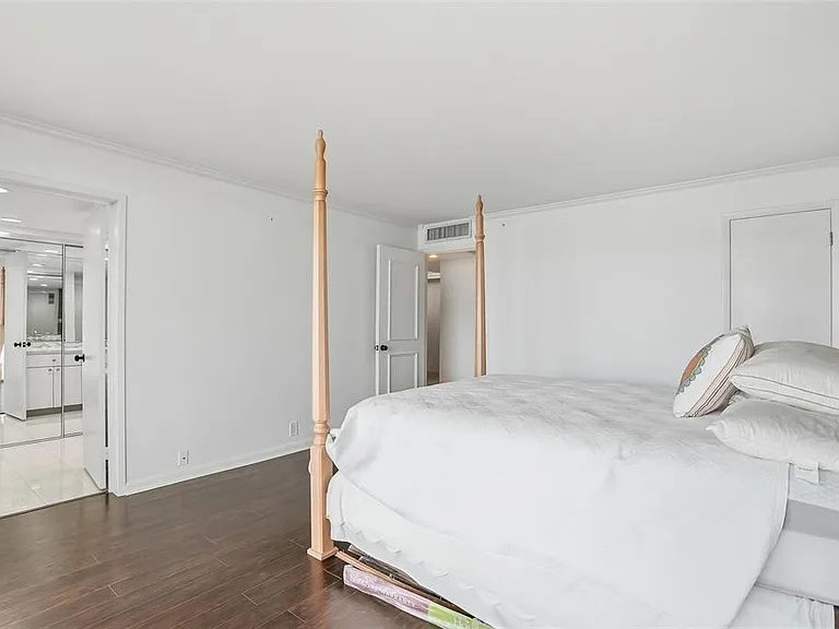 5700 Mariner St #702 — Photo 35