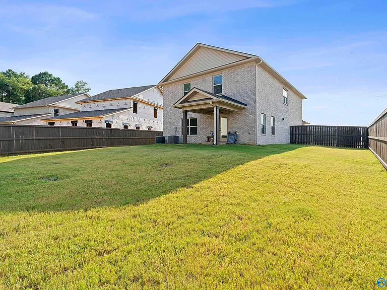 27758 Whitechapel Dr — Photo 18