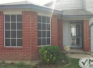 6401 Nellie Dr, Arlington, TX 76002