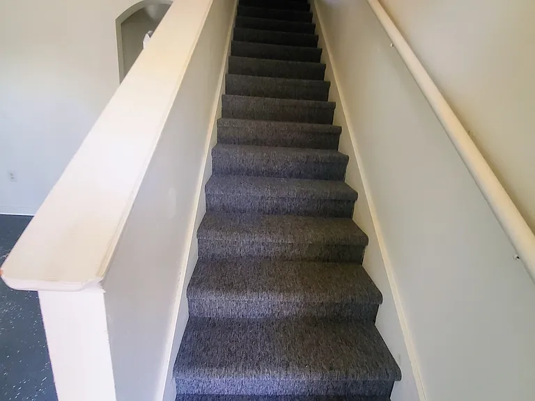 Hilldale Springs Cres — Photo 4