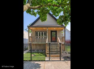 437 W 45th St, Chicago, IL 60609