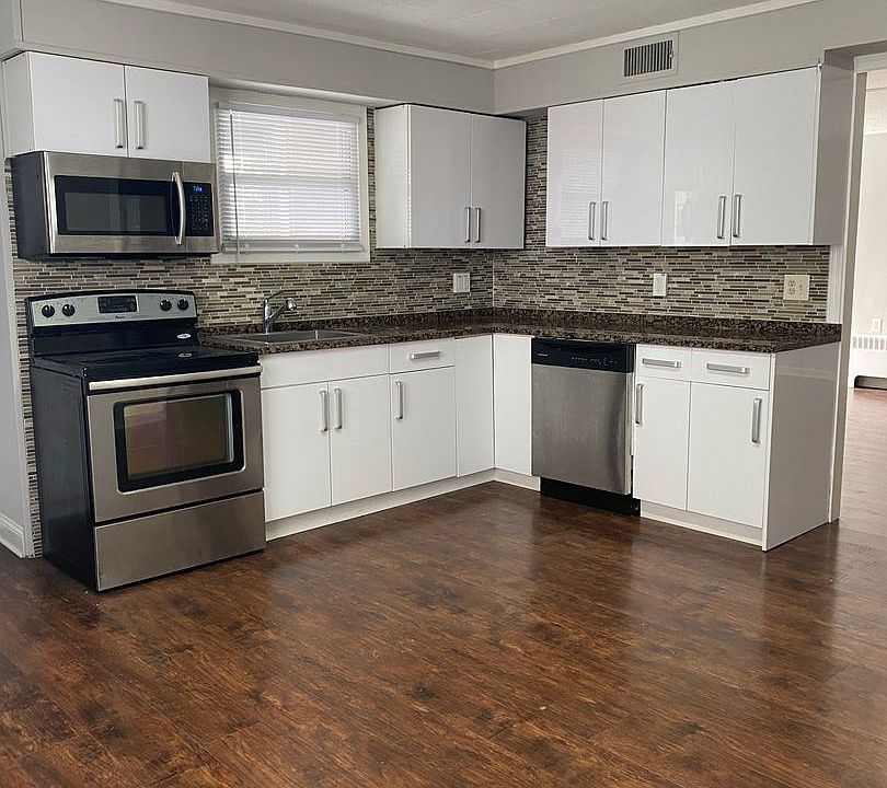 1st image of 6452 Palmetto St #2