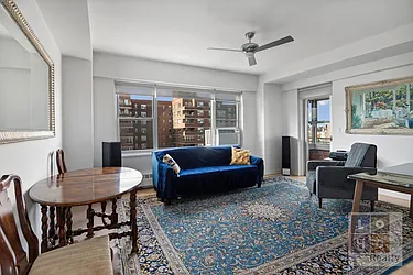 477 FDR Drive