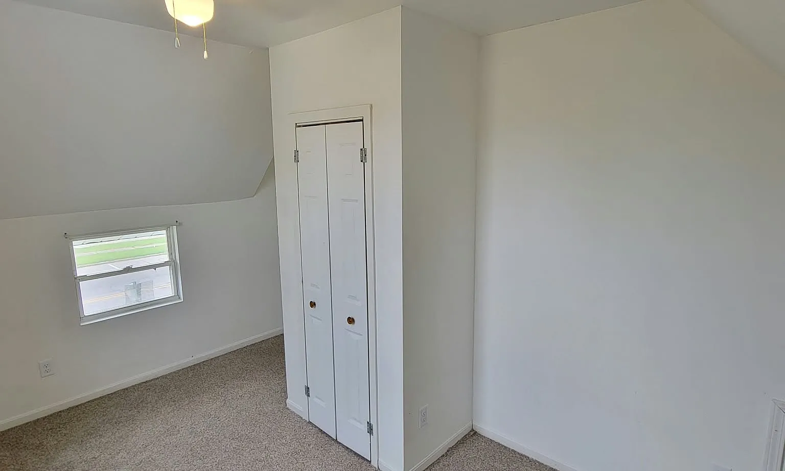 2 bed, $740 — Photo 3