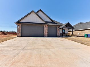 5105 Grand Canyon Blvd, Mustang, OK 73064