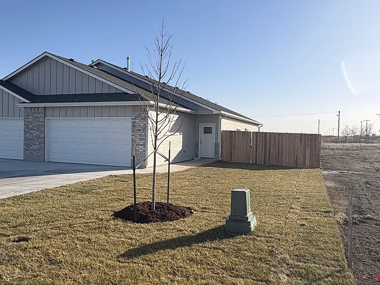 12805 E Blake St #12803 — Photo 1