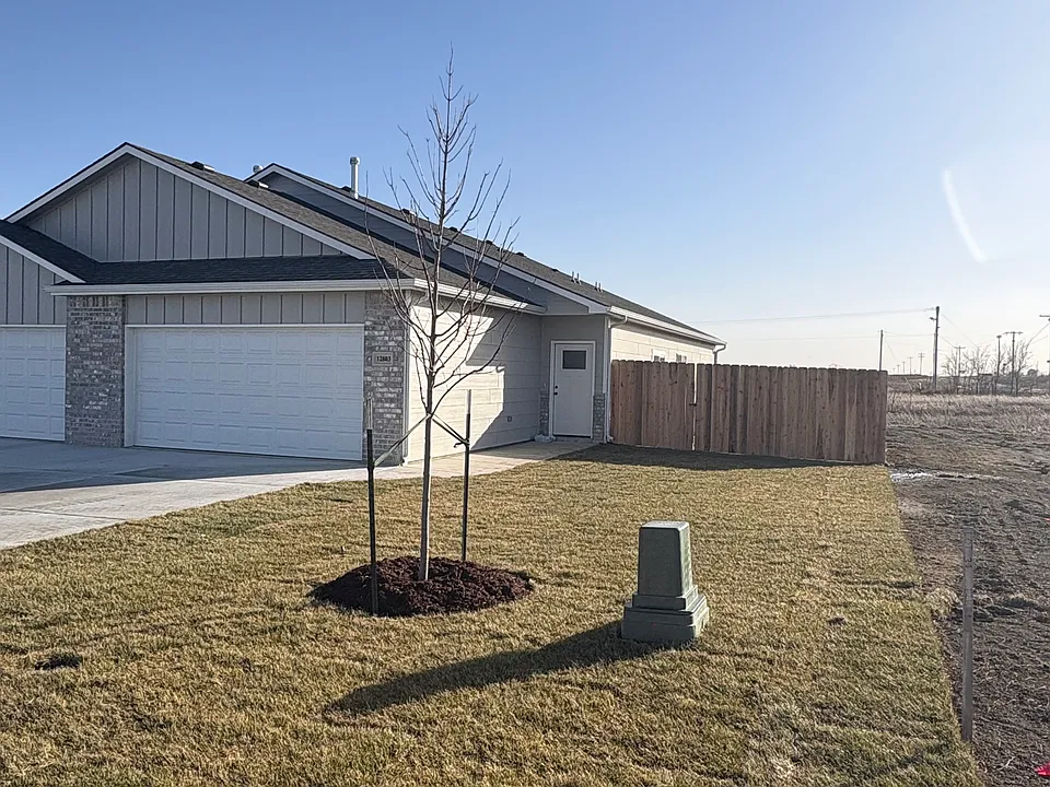 12805 E Blake St #12803