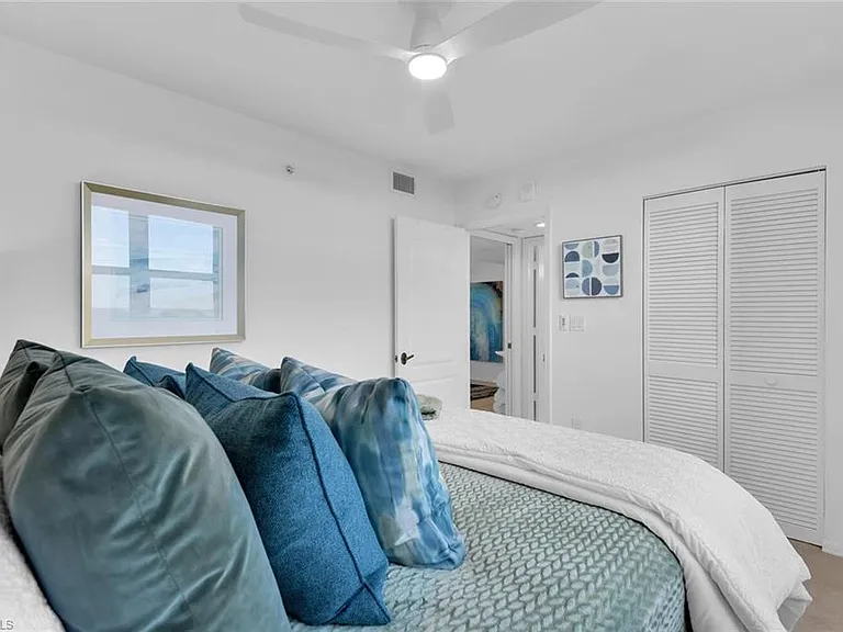 6101 Pelican Bay Blvd #1805 — Photo 24