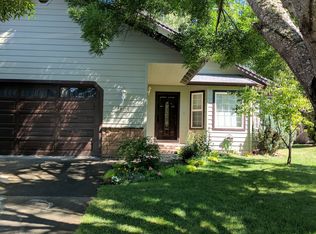 1201 Garden Terrace Rd, Grants Pass, OR 97527