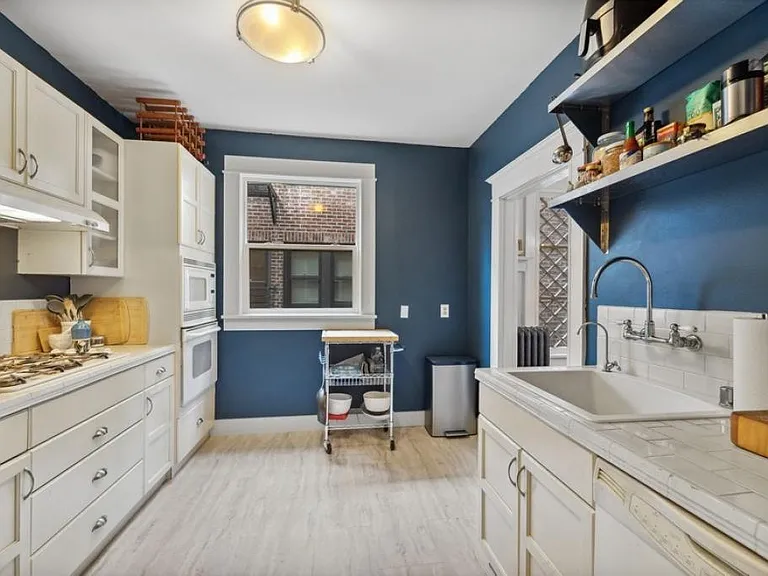 521 16th Ave E #4 — Photo 10