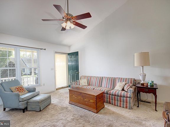4th image of 133 Village Oak Dr