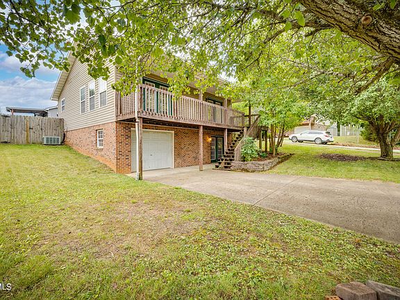 4th image of 105 Phillip Drew Ct