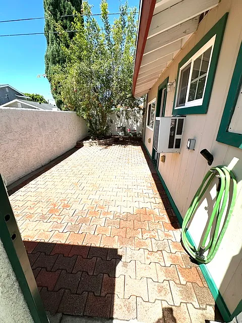 6250 Malvern Ave — Photo 2
