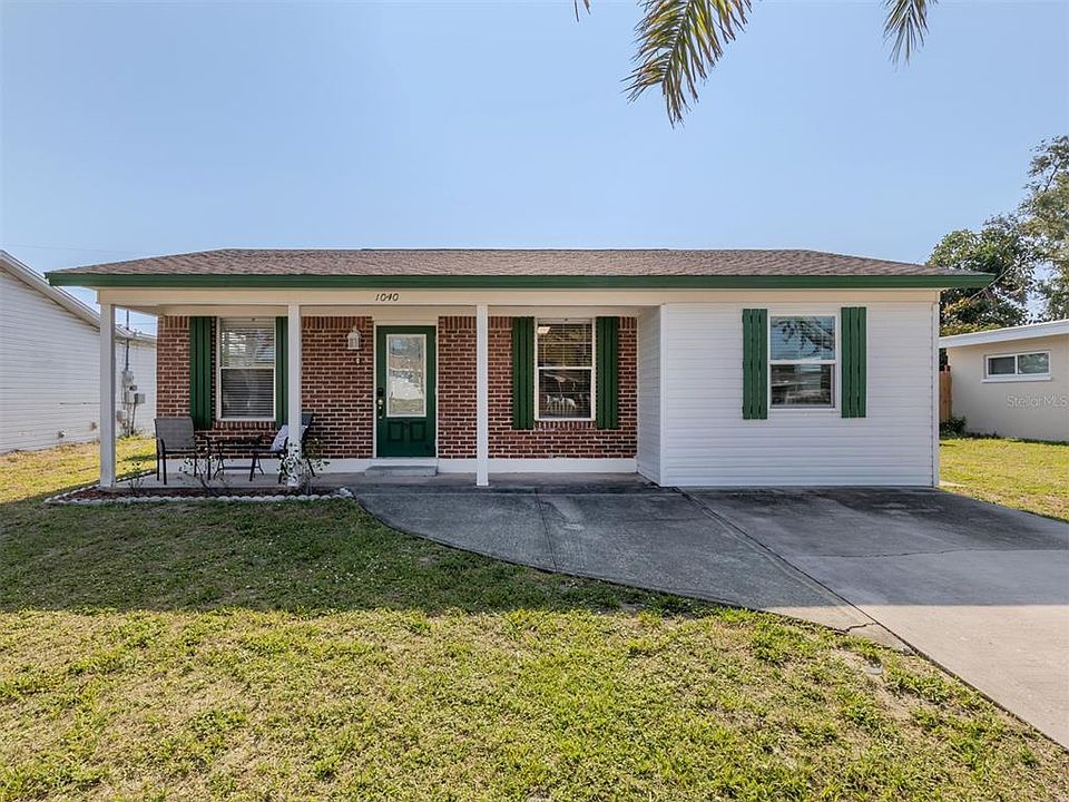 1st image of 1040 VENETIAN PARKWAY