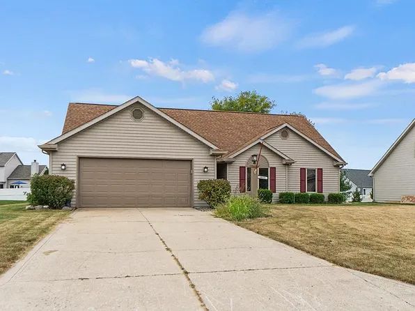 10131 Lake Tahoe Ct, Fort Wayne, IN 46804