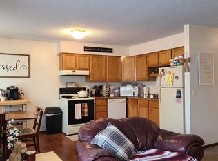 2855 Springreen Dr APT 2, Dubuque, IA 52002