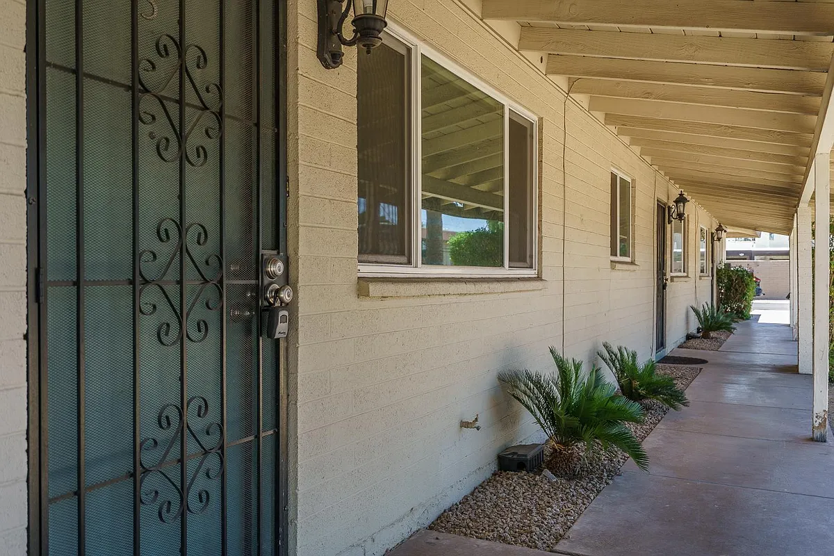 Photo 2 of 27 - 7802 E Heatherbrae Ave #3 - Scottsdale, AZ Building Photo - 7802 E Heatherbrae Ave #3