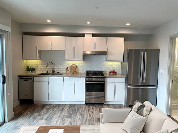 3rd image of 15 Dudley Ave #7
