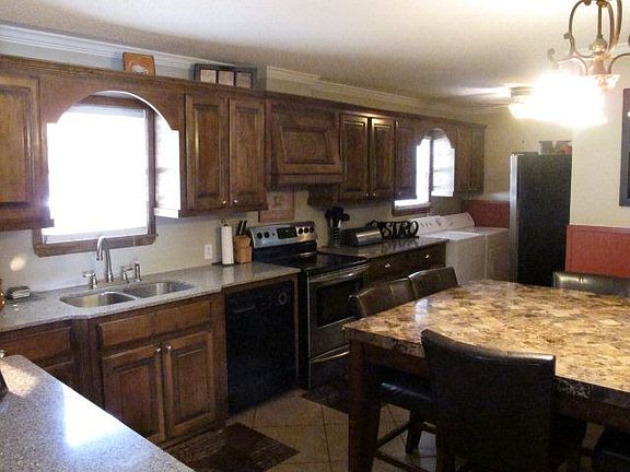 5th image of 112 Linda Ln