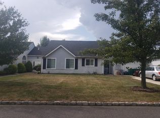 574B Nutley Dr, Monroe Township, NJ 08831
