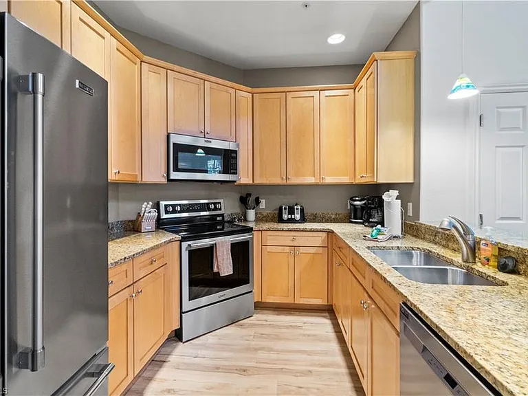 9111 Capistrano St S #8303 — Photo 6