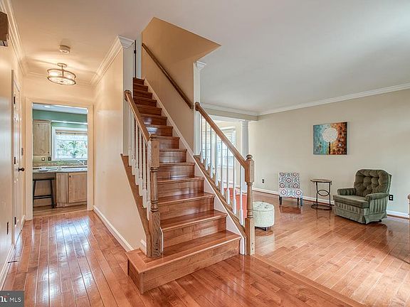 Bright and airy entryway