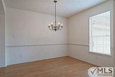 5th image of 2411 Lockshire Dr