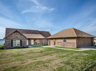1562 Carter Dr, Corsicana, TX 75109