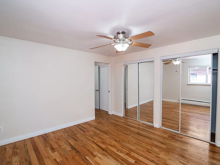 Emerson Flats — Photo 33