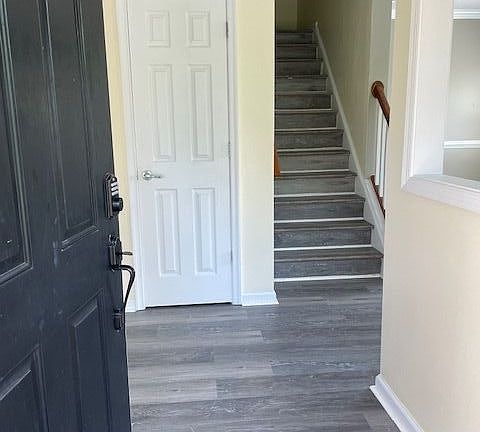 3rd image of 3108 Craig End