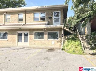 8806 N 30th St, Omaha, NE 68112