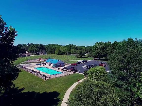 3rd image of 522 Jefferson Valley