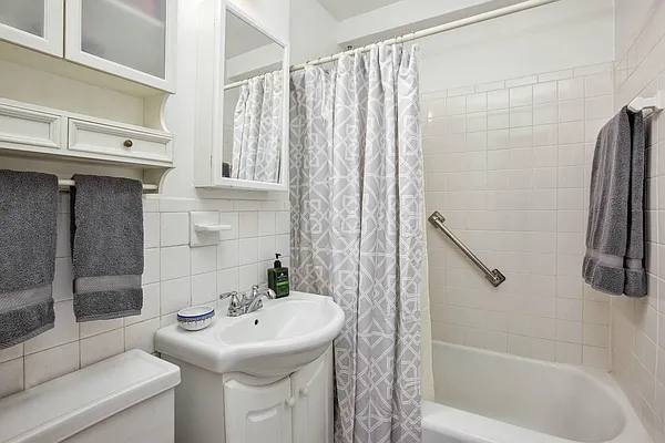 Sold by Keller Williams NYC | media 14