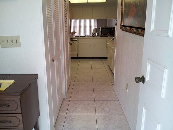 2nd image of 174 Lake Tarpon Dr