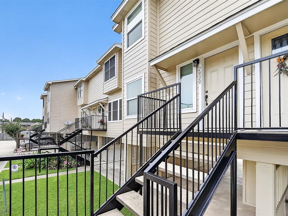 1st image of 2020 Harbour Dr