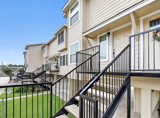 2020 Harbour Dr, Seabrook, TX 77586
