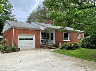 4052 Humphrey Rd, Richfield, OH 44286