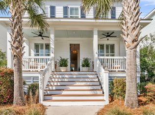 1876 Village Crossing Dr, Charleston, SC 29492
